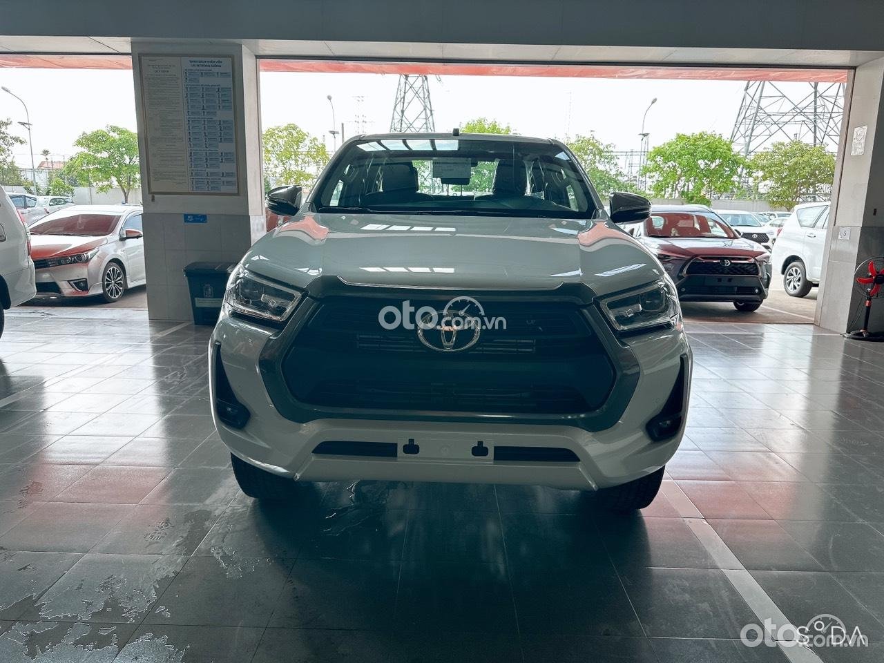 Toyota Hilux 2023 tiếp tục sử dụng động cơ cũ.