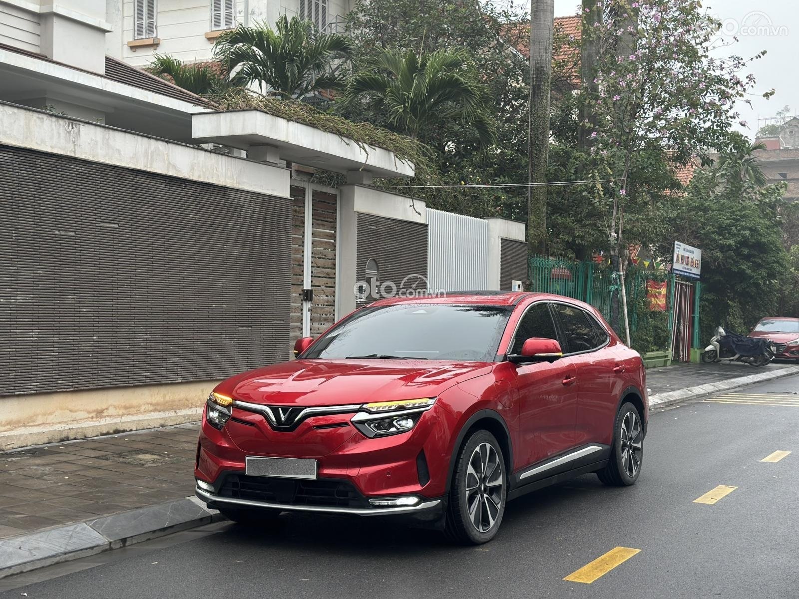 Ô tô điện VinFast VF8 2022 đang được định giá ra sao trên thị trường xe cũ?.