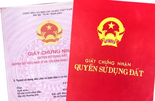 cận cảnh sổ đỏ, sổ hồng