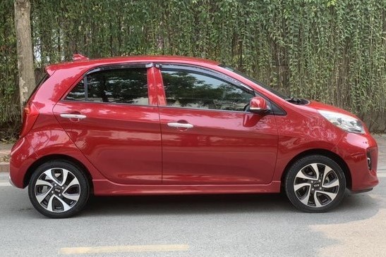 KIA Morning hay Chevrolet Spark đều sở hữu những đường nét trẻ trung, năng động. KIA Morning hay Chevrolet Spark đều sở hữu những đường nét trẻ trung, năng động. 1