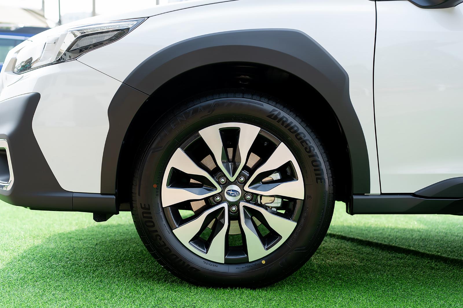 la-zăng xe Outback	2023.