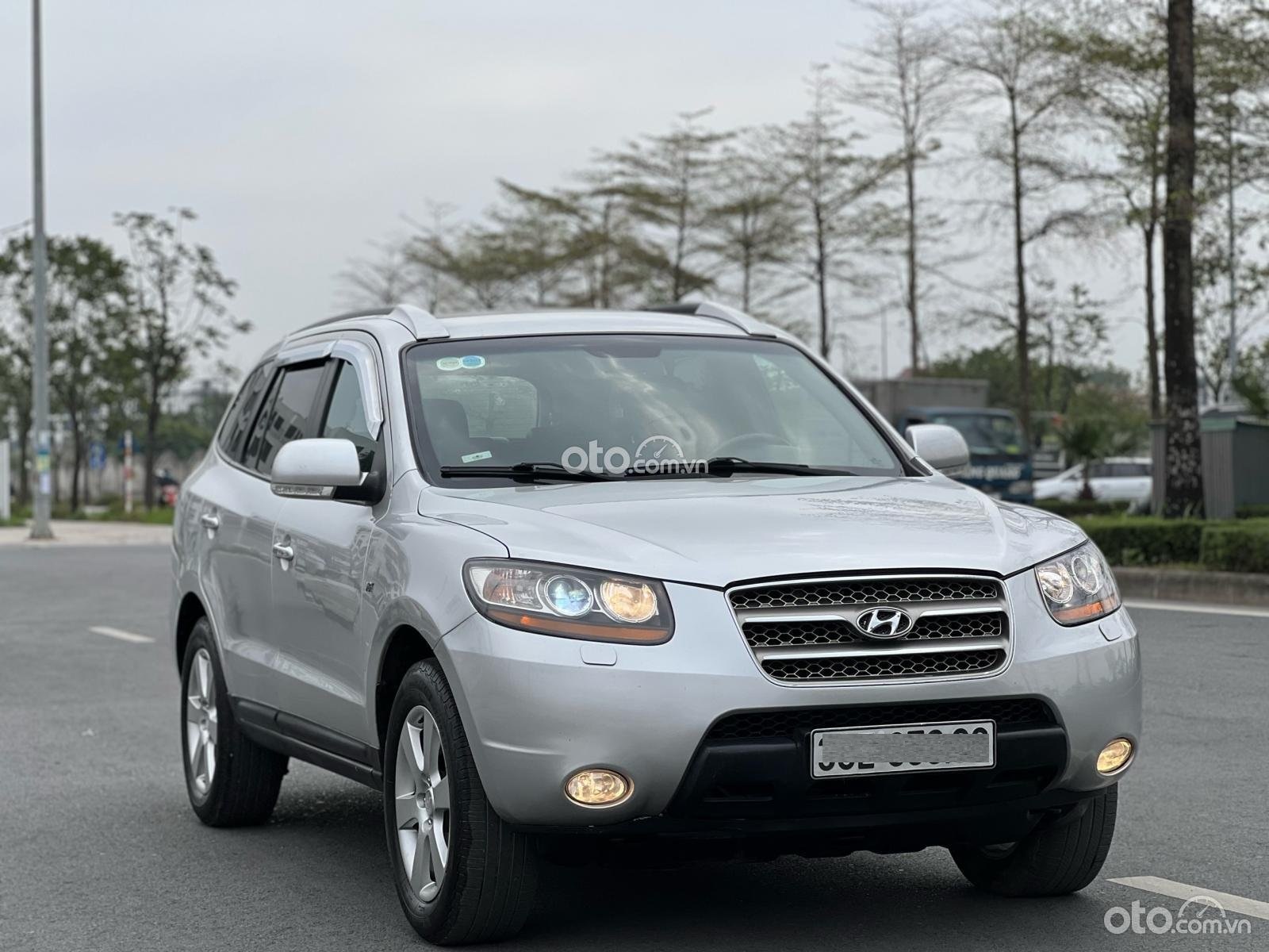 300 triệu có thể mua được Hyundai Santa Fe cũ đời nào?.