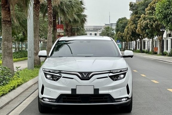 Đánh giá xe VinFast VF 8 cũ: Mua xe 