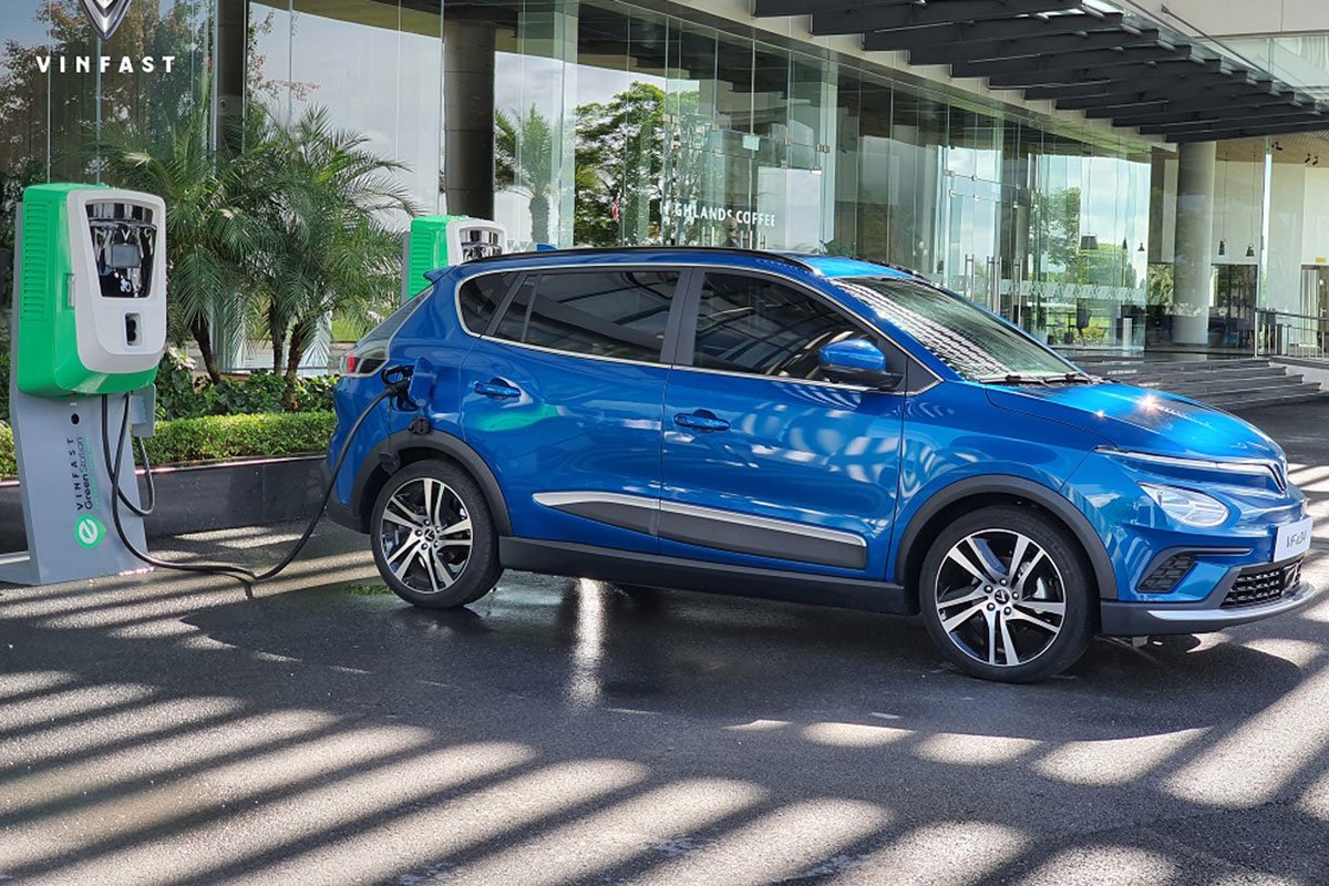 VinFast vfe34 chạy bao lâu thì đi bảo dưỡng? Chi phí bao nhiêu? 1