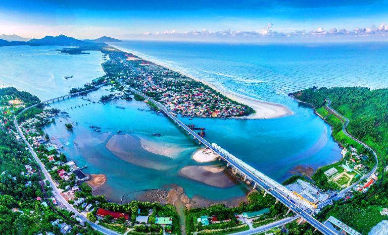 Vịnh Lăng Cô, Thừa Thiên Huế