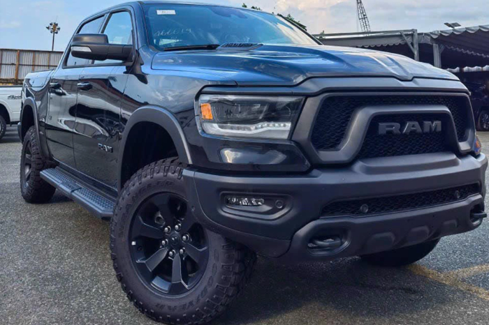 Ram 1500 Rebel đã về đại lý, bản cấp thấp nhưng giá chênh nhiều so với Ford F-150 1