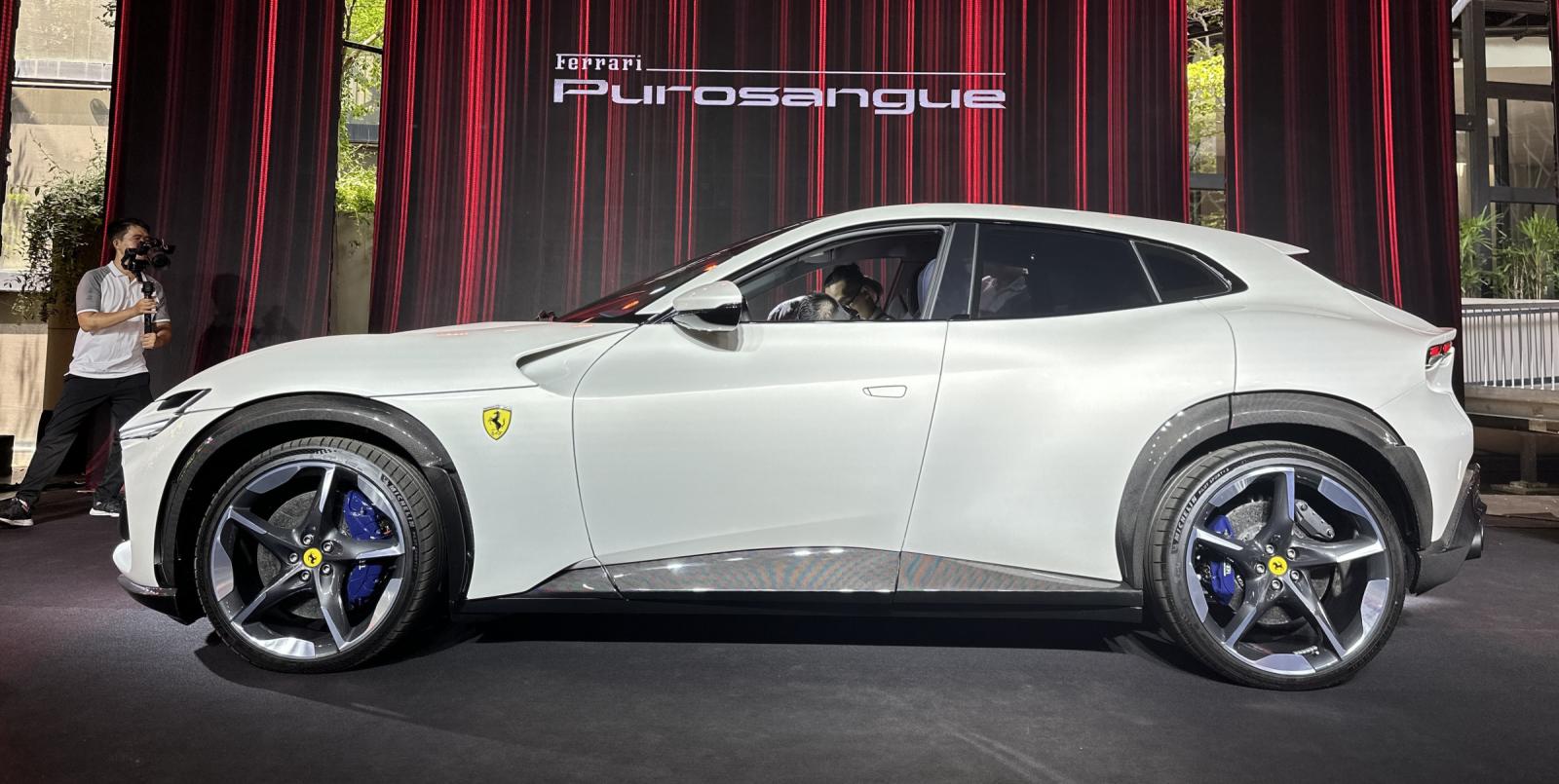 Ferrari Purosangue2.