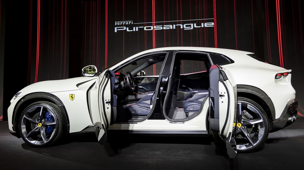Ferrari Purosangue1.