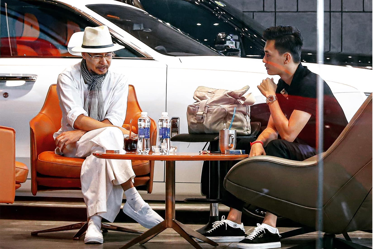 trùm buôn siêu xe Phan Công Khanh2 trùm buôn siêu xe Phan Công Khanh2.