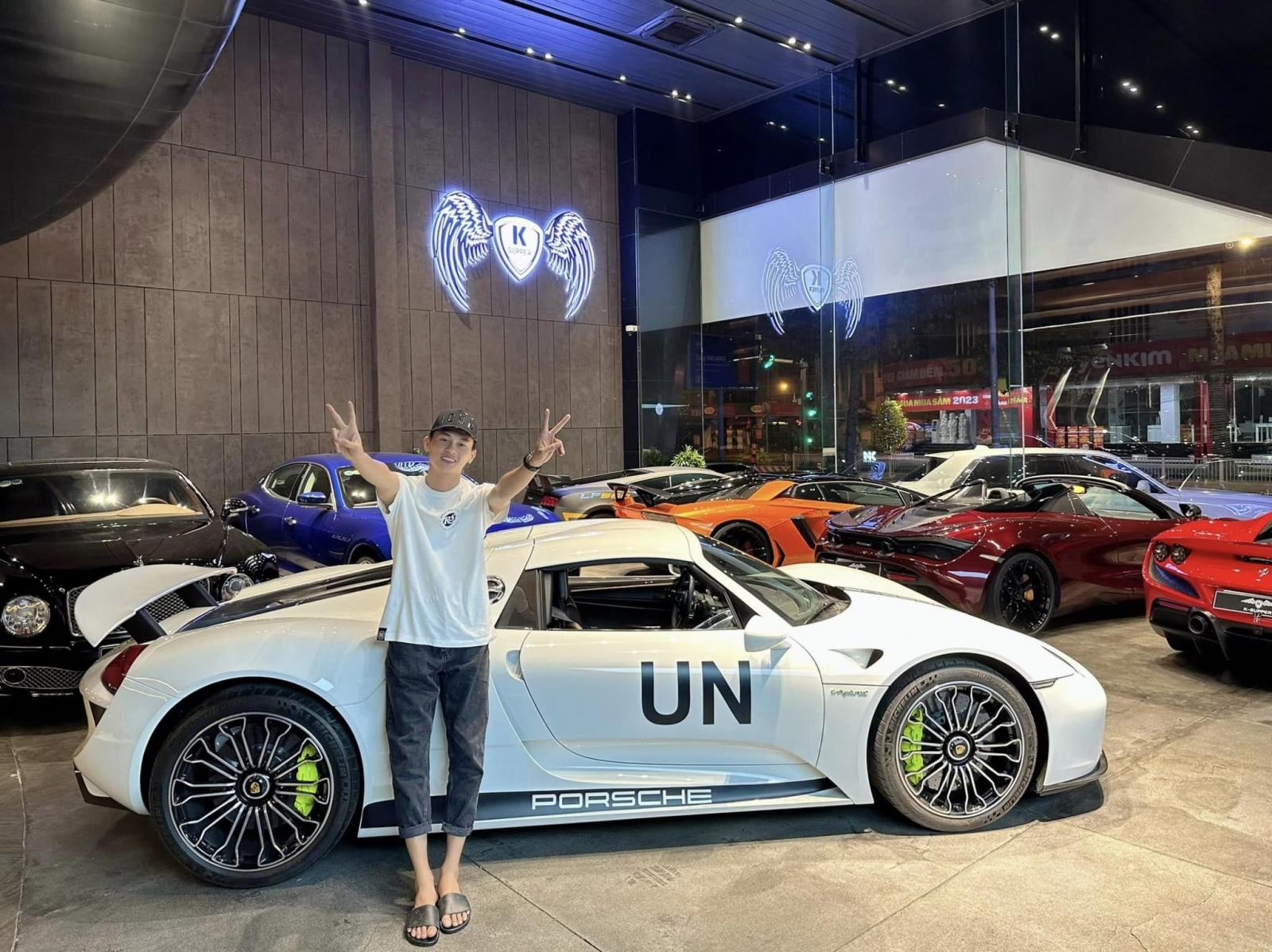 trùm buôn siêu xe Phan Công Khanh1 trùm buôn siêu xe Phan Công Khanh1.