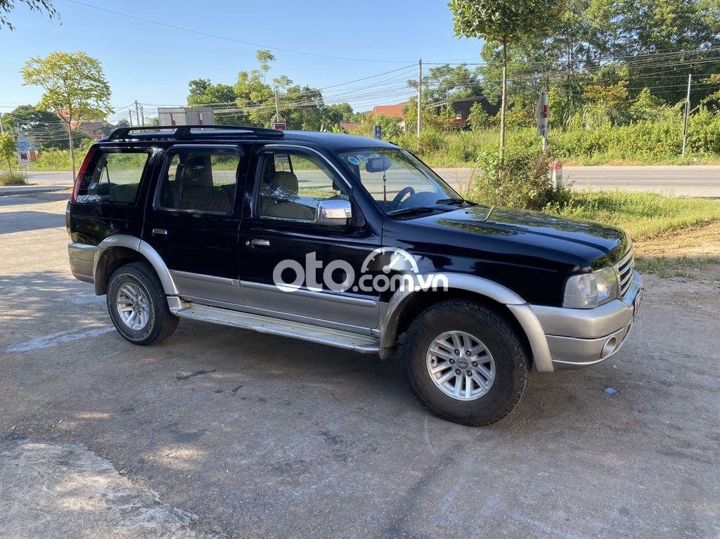 Ford Everest 2005.