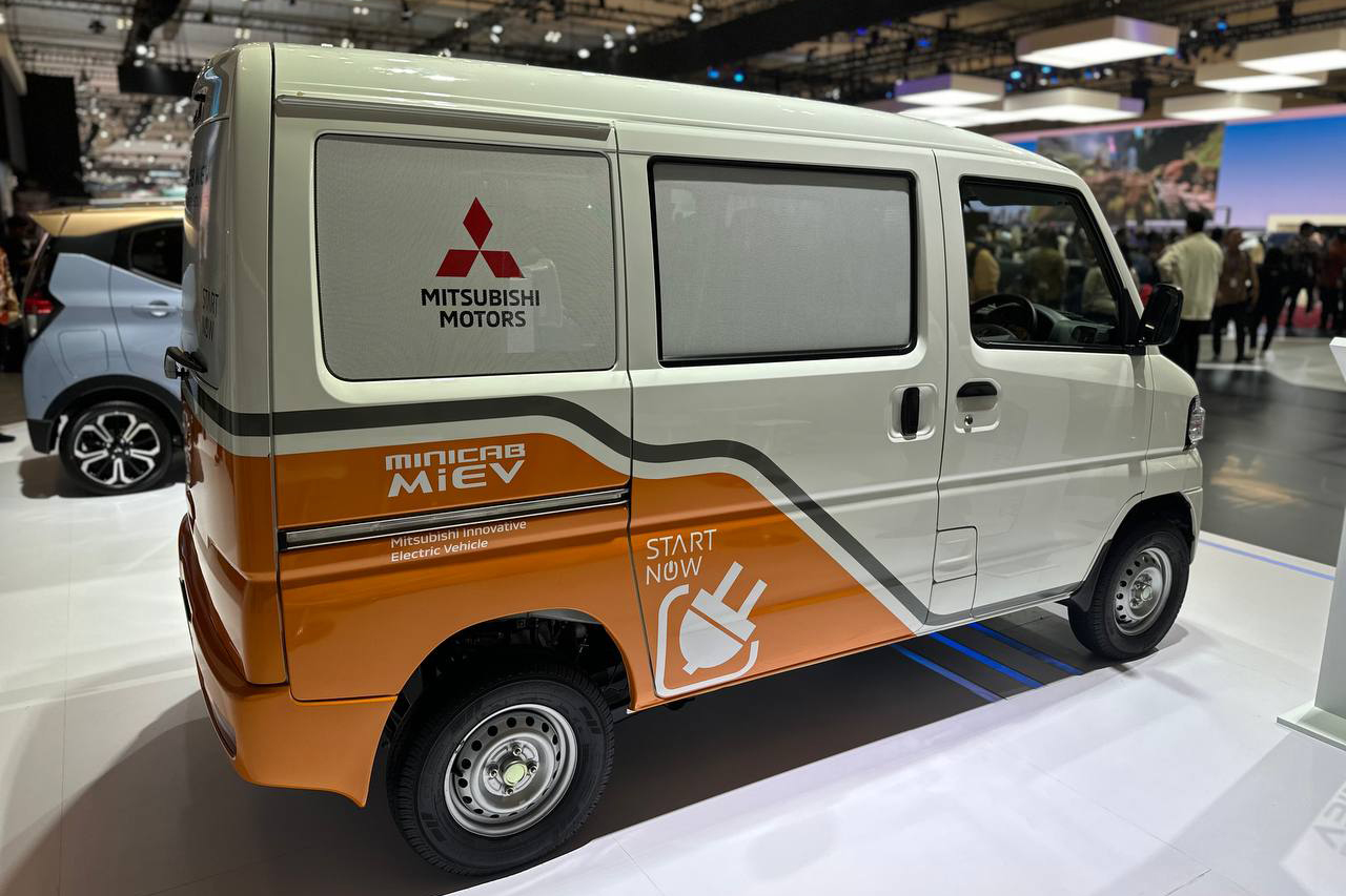 Thân xe tải van điện Minicab MiEV 1