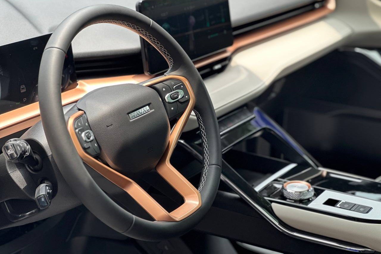 V&ocirc;-lăng xe Haval H6.