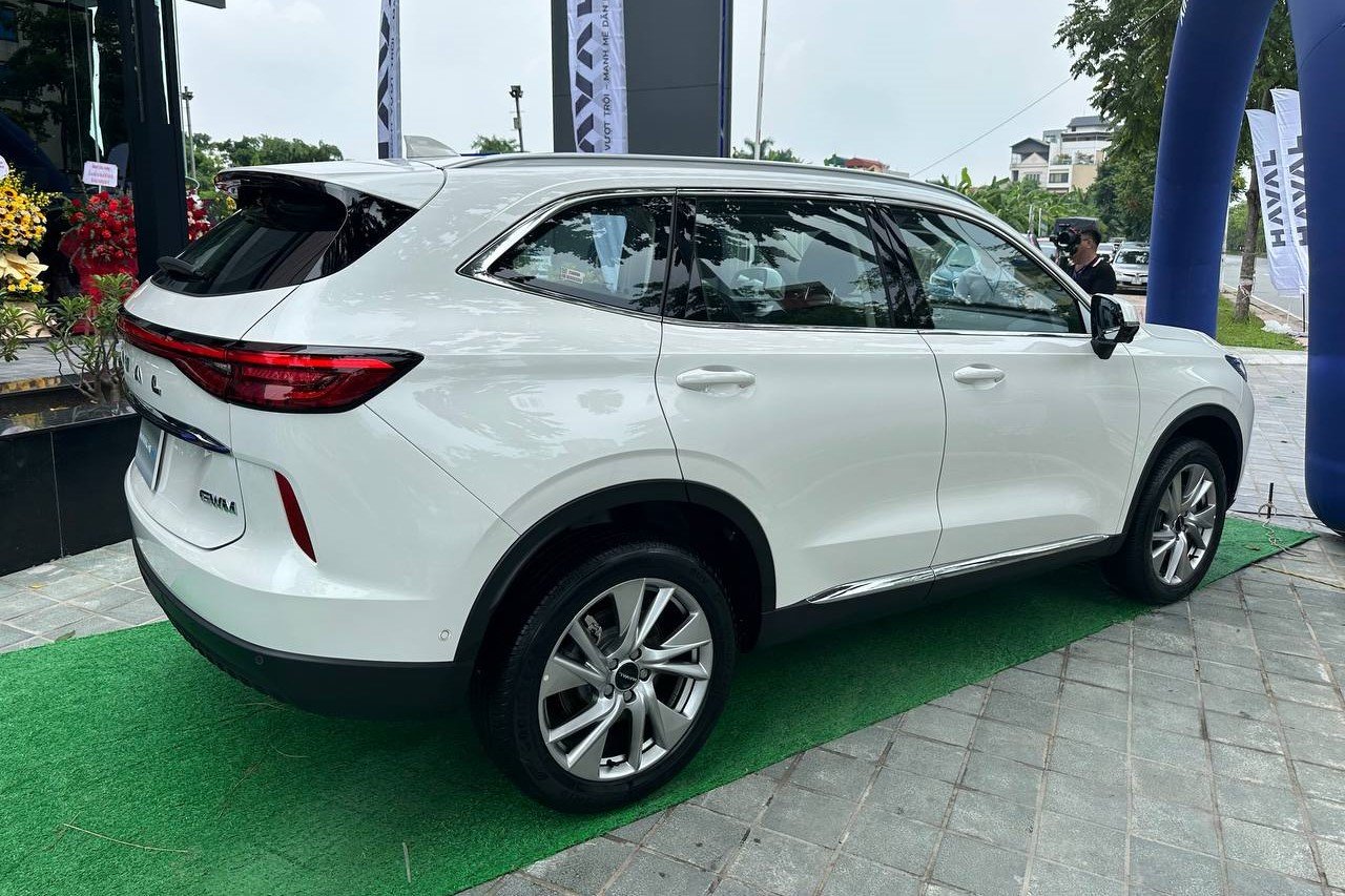 Th&acirc;n xe Haval H6.