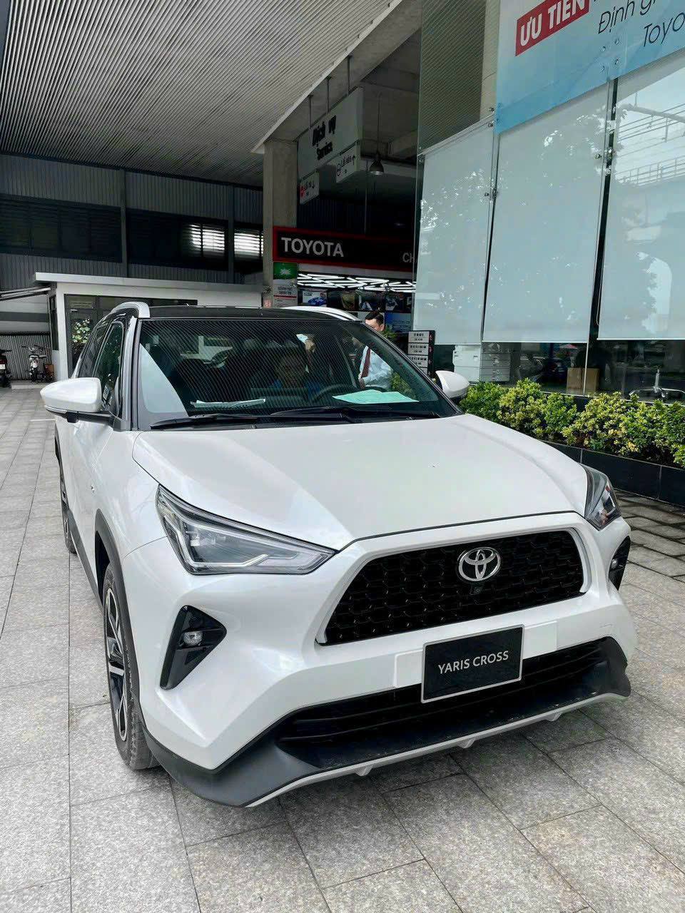 Ngoại thất xe Toyota Yaris Cross 2023.