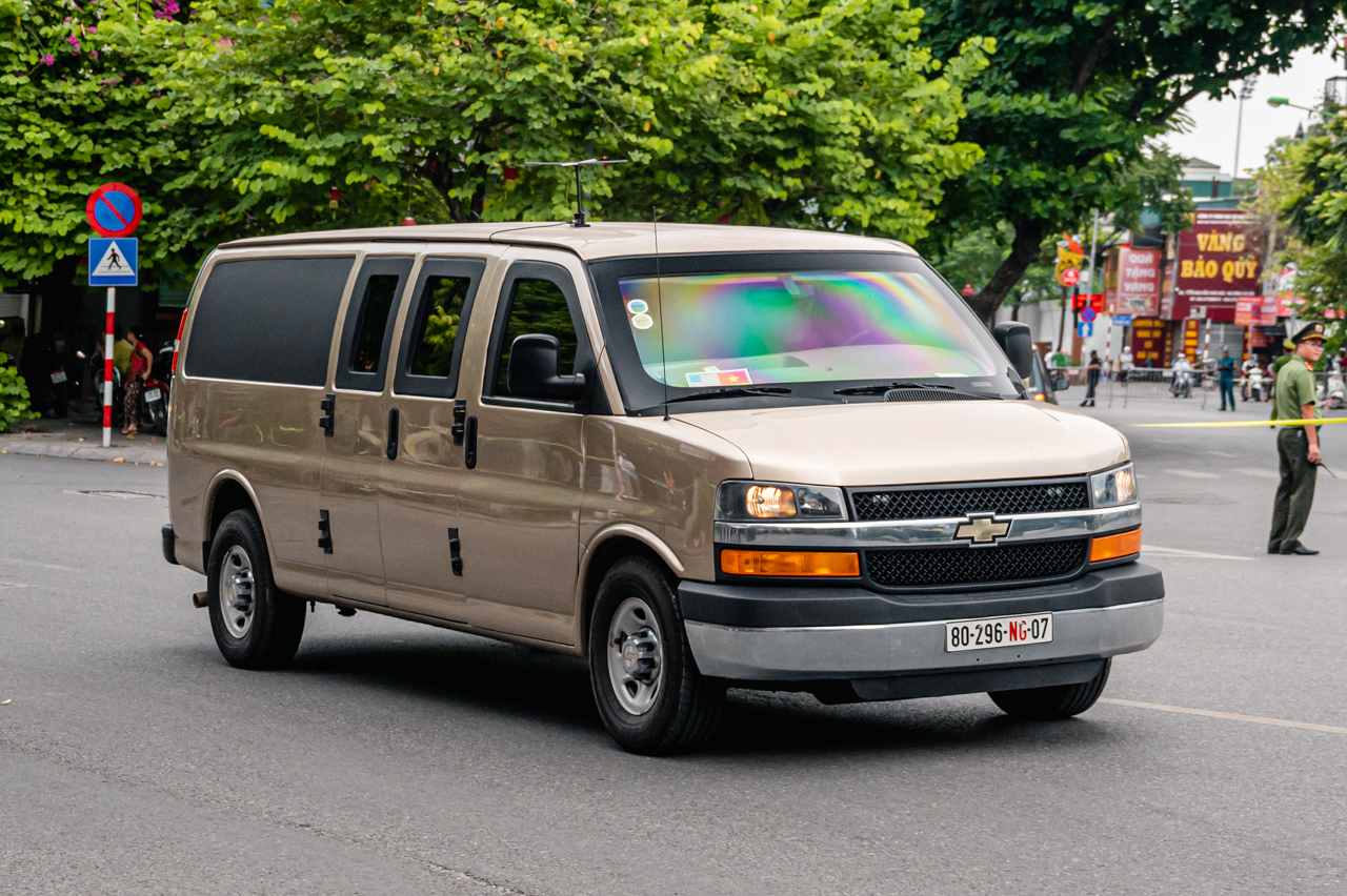 Mẫu Chevrolet Express của đại sứ qu&aacute;n Mỹ