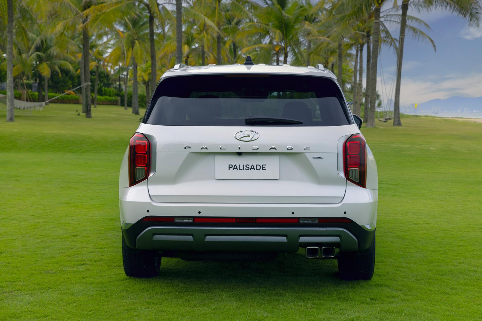 đu&ocirc;i xe Hyundai Palisade.