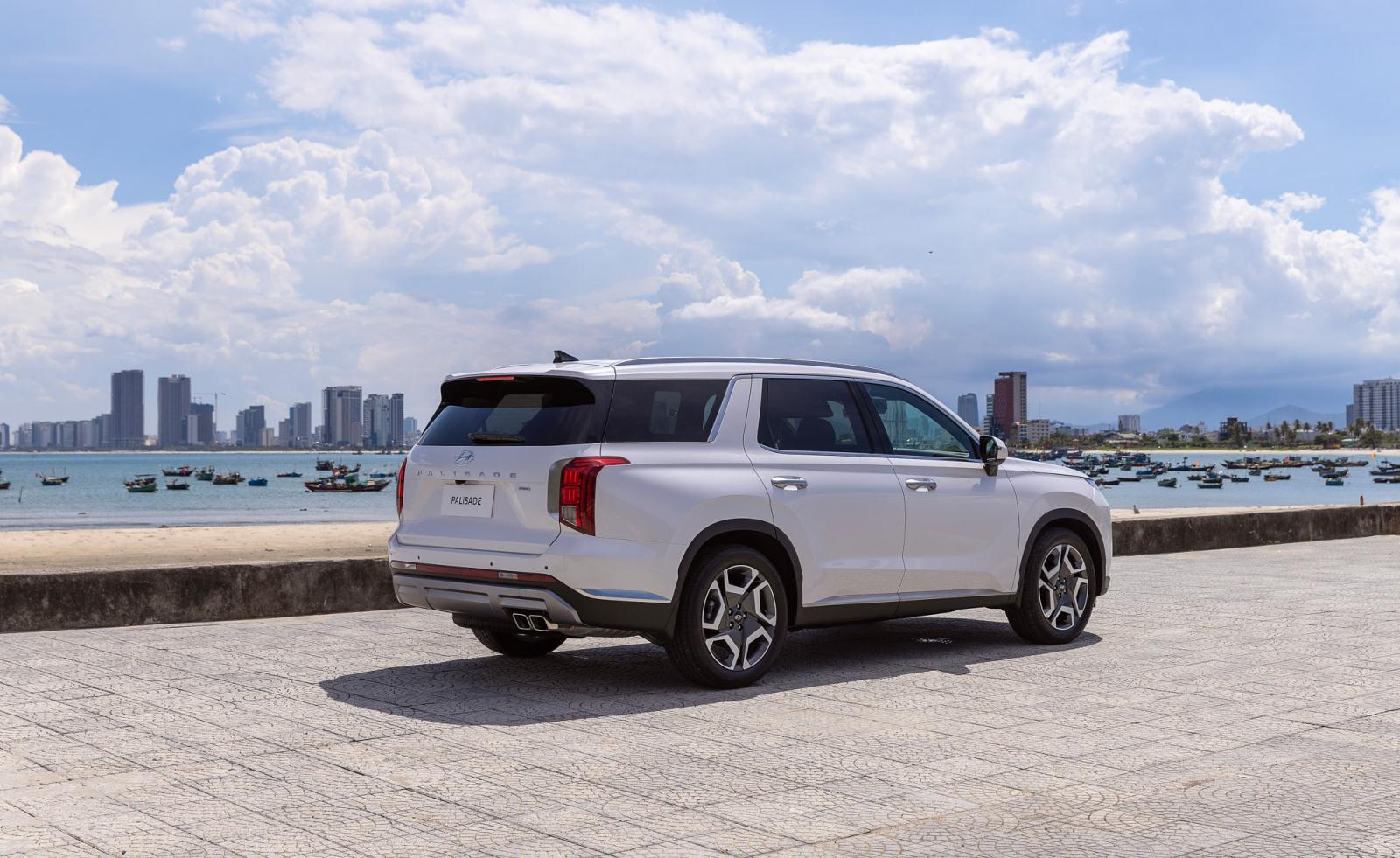H&ocirc;ng xe Hyundai Palisade .