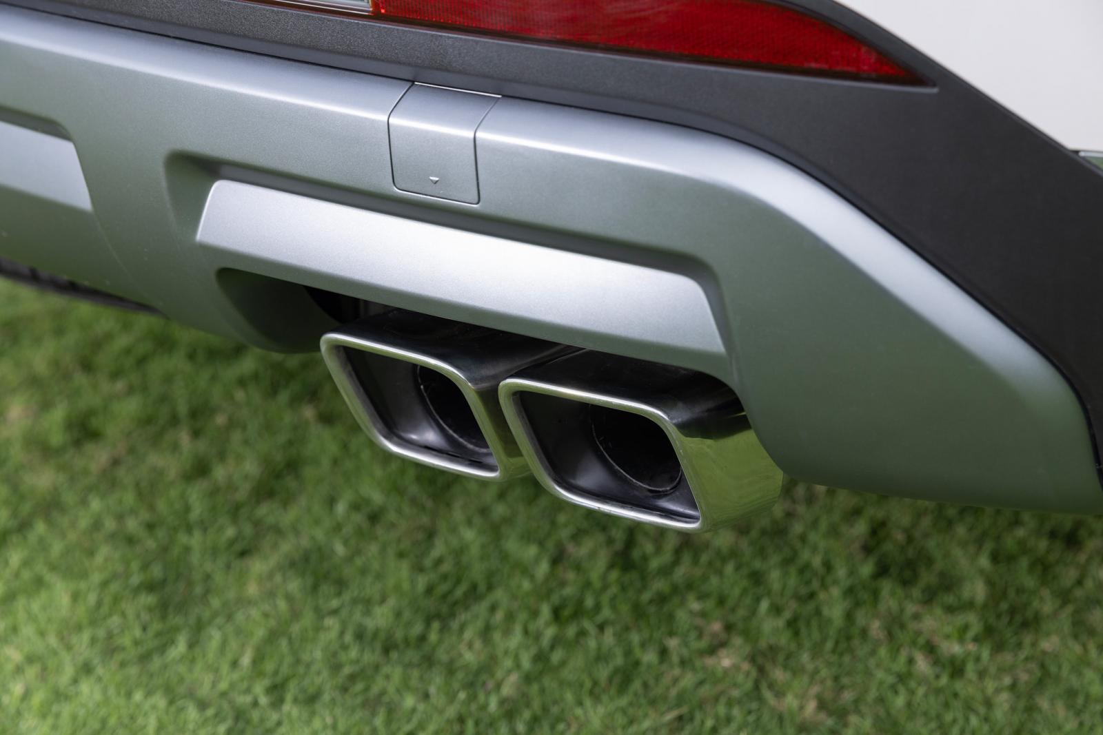 Ống xả xe Hyundai Palisade.