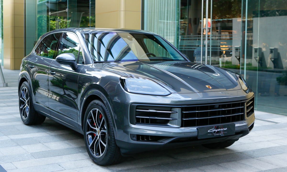 Porsche Cayenne 2024 chính thức mở bán tại Việt Nam, giá cao nhất hơn 14 tỷ đồng.