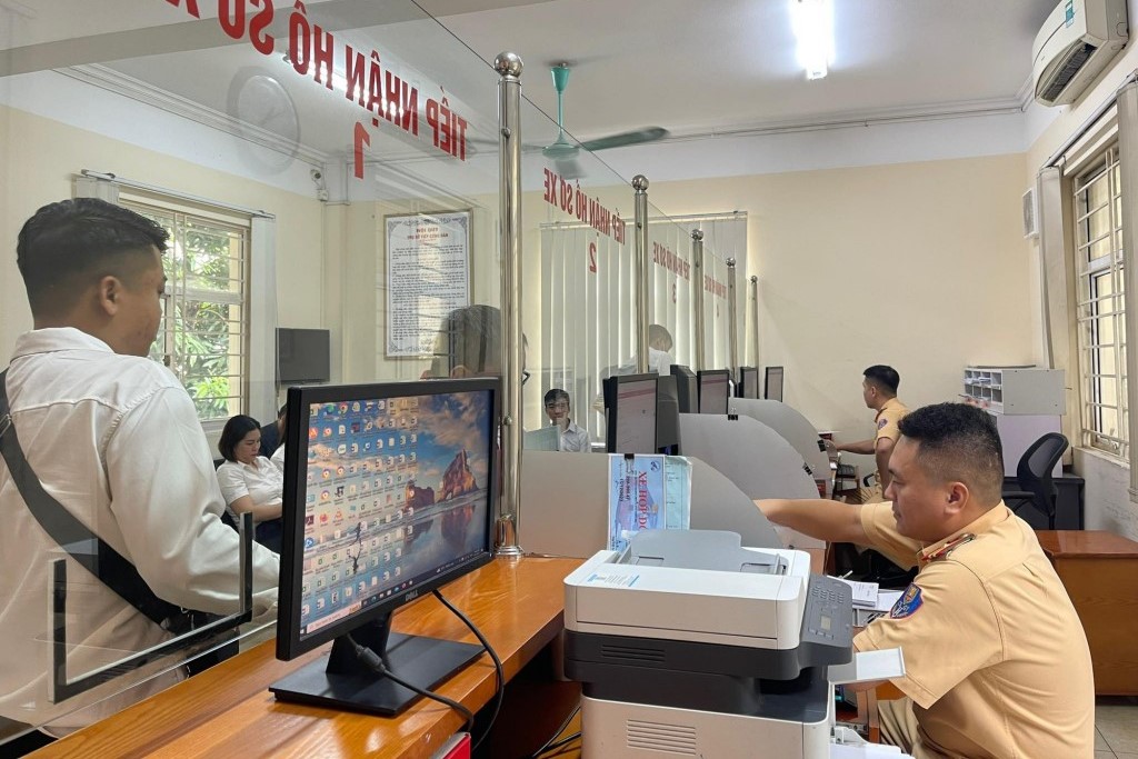 Biển số đấu gi&aacute; c&oacute; được b&aacute;n kh&ocirc;ng? Người mua biển số đấu gi&aacute; c&oacute; được ph&eacute;p b&aacute;n lại? 1