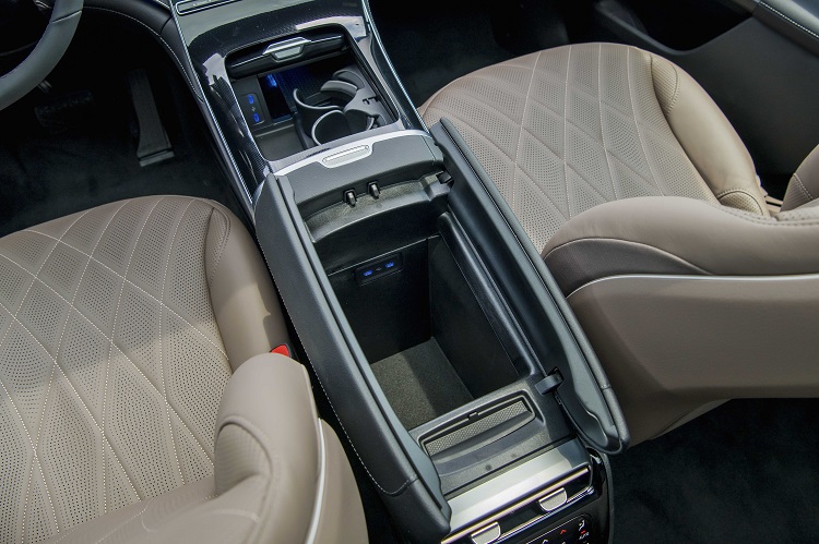 Tiện &iacute;ch xe Mercedes-Benz EQE 500 4Matic .