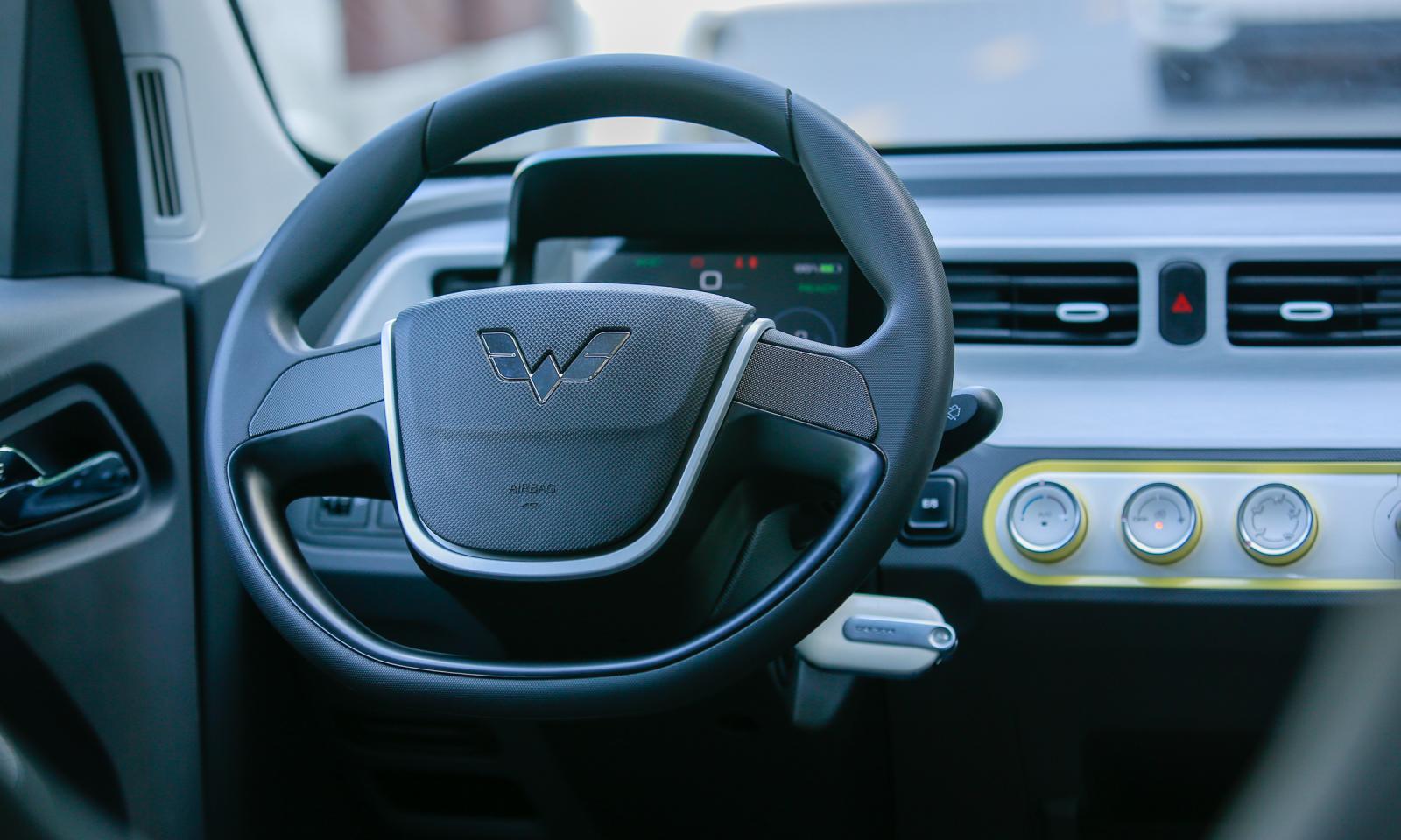 V&ocirc;-lăng xe Wuling HongGuang MiniEV.