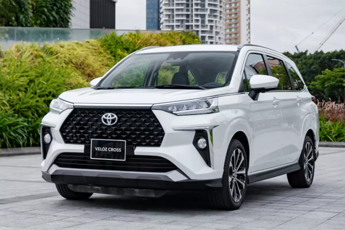 Toyota Veloz Cross 1