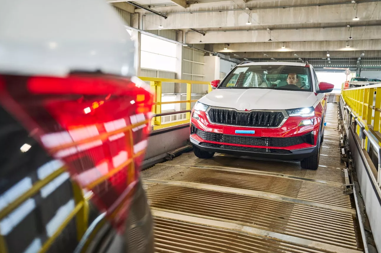 Những chiếc Skoda sản xuất tại nh&agrave; m&aacute;y Kvasiny trước khi nhập khẩu về Việt Nam. 1