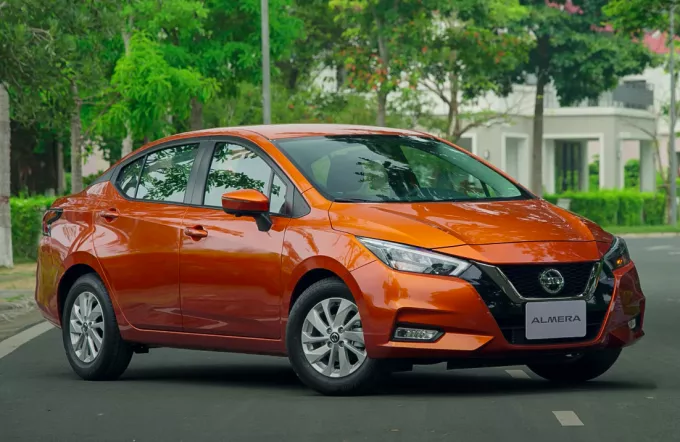 Nissan Almera đang được b&aacute;n tại Việt Nam với gi&aacute; 539-595 triệu đồng 1