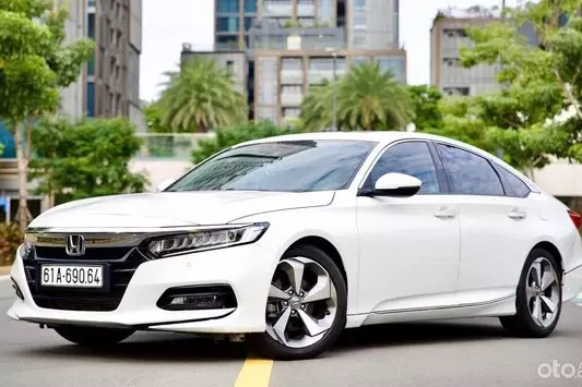 Honda Accord: Doanh số&nbsp;7 xe 1