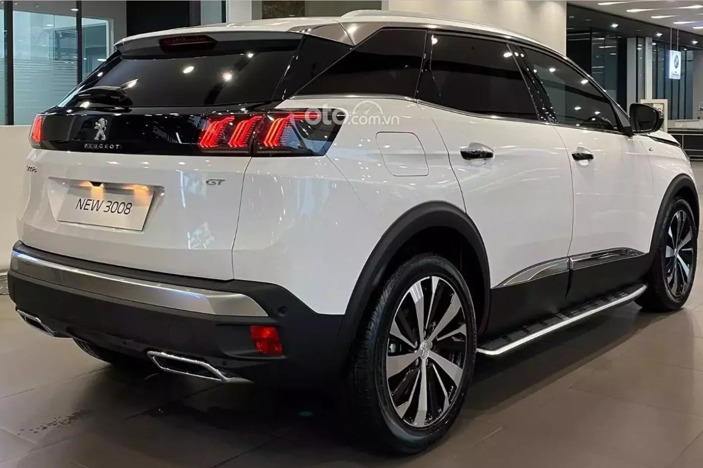 Peugeot 3008 sử dụng động cơ 1.6L tăng &aacute;p, cho c&ocirc;ng suất 165 m&atilde; lực. 1