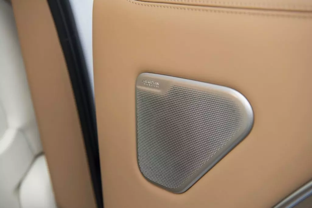 Range Rover SV 2024 a2