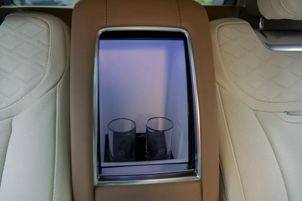 Nội thất của Range Rover SV 1