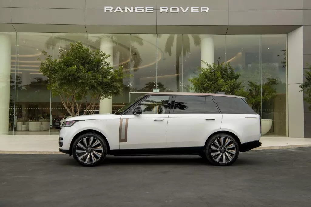 Range Rover SV 2024 a2