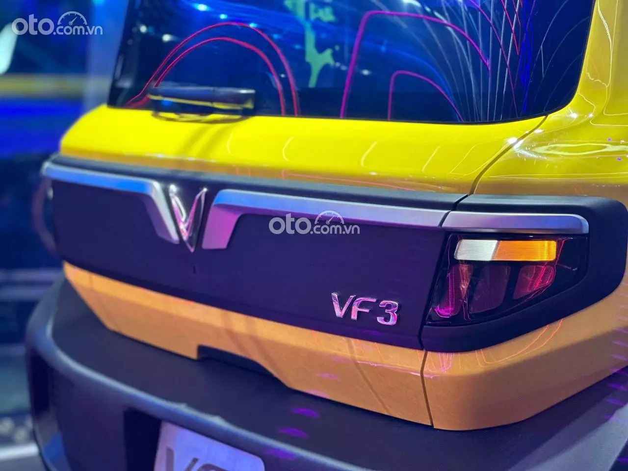 Đuôi xe VinFast VF 3 .