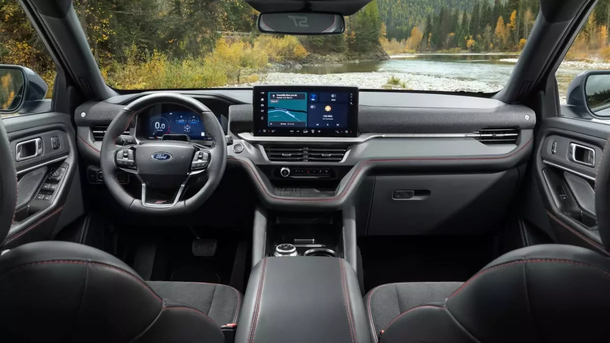 Nội thất Ford Explorer.