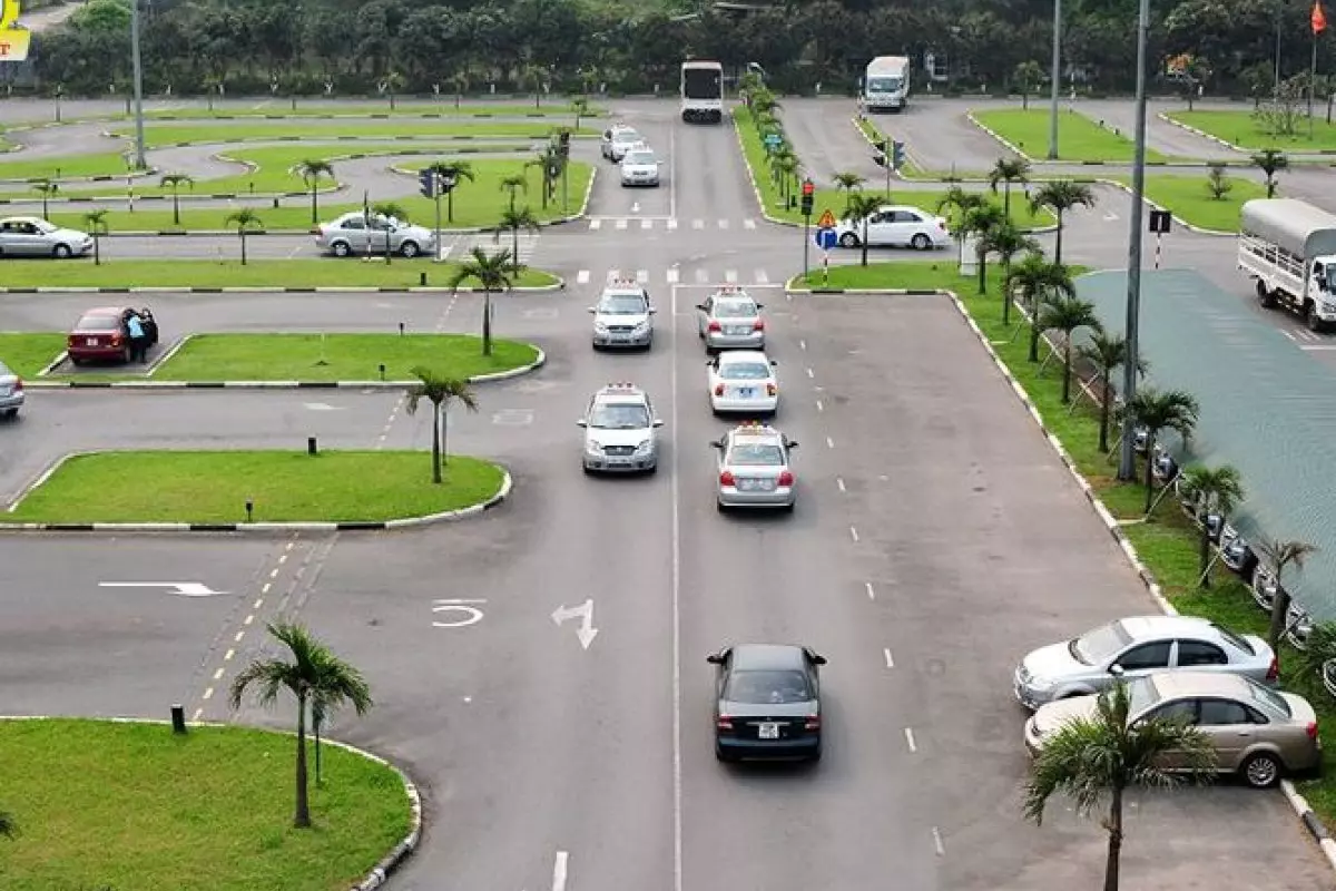 Sở GTVT Hà Nội yêu cầu các trung tâm không tăng phí đào tạo, sát hạch lái xe ô tô 1