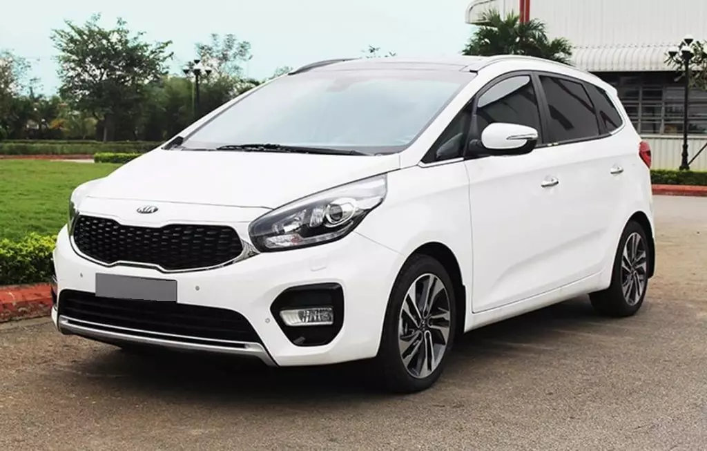 KIA Rondo 2022 giá từ 445 triệu đồng 1