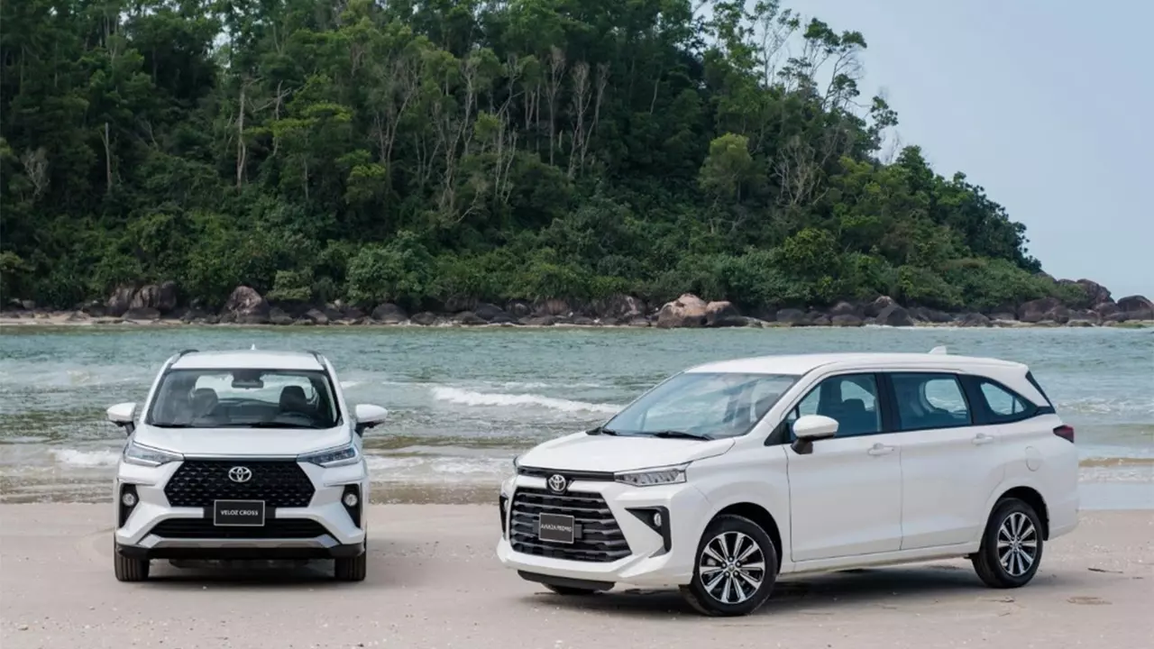 Toyota Veloz Cross và Avanza Premio 