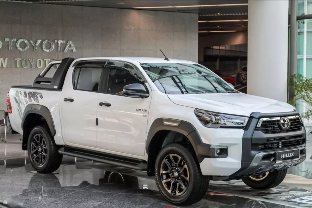 Toyota Hilux 2024 1