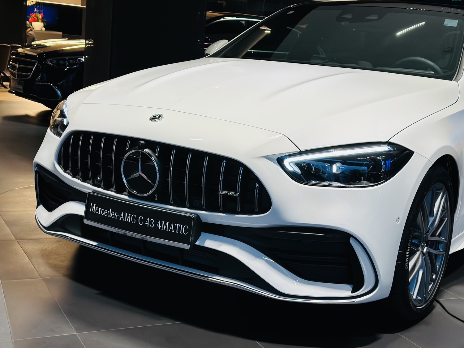 Tản nhiệt xe Mercedes-AMG.