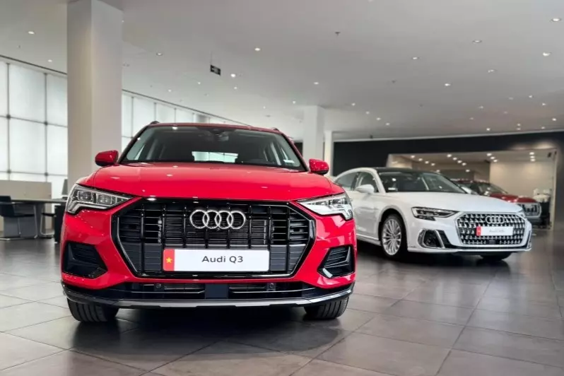 Ngoại thất xe Audi Q3 2024 a4