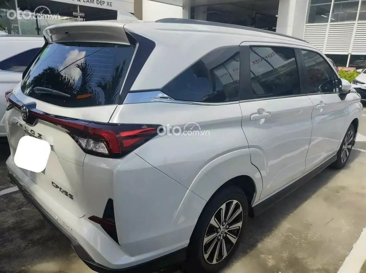 Toyota Veloz Cross 2024 lăn bánh 25 km rao giá hơn 600 triệu, món hời cho giới săn xe cũ.