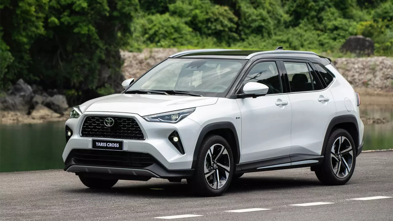 Doanh số Toyota giảm nhẹ trong tháng 6, Yaris Cross trở thành "quân bài chủ lực" 1