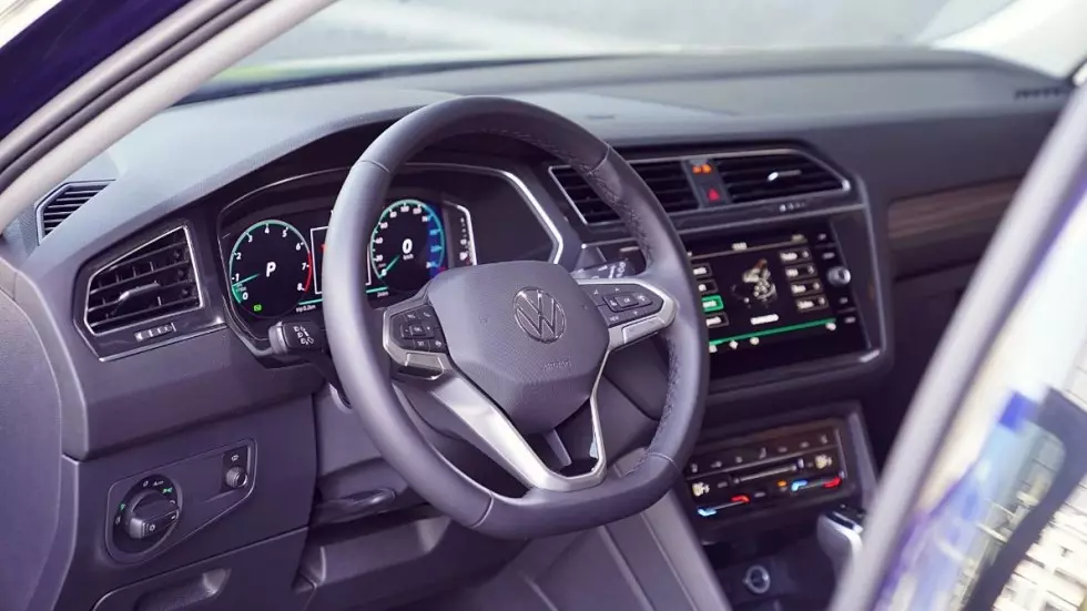 Nội thất xe Volkswagen Tiguan Platinum 1