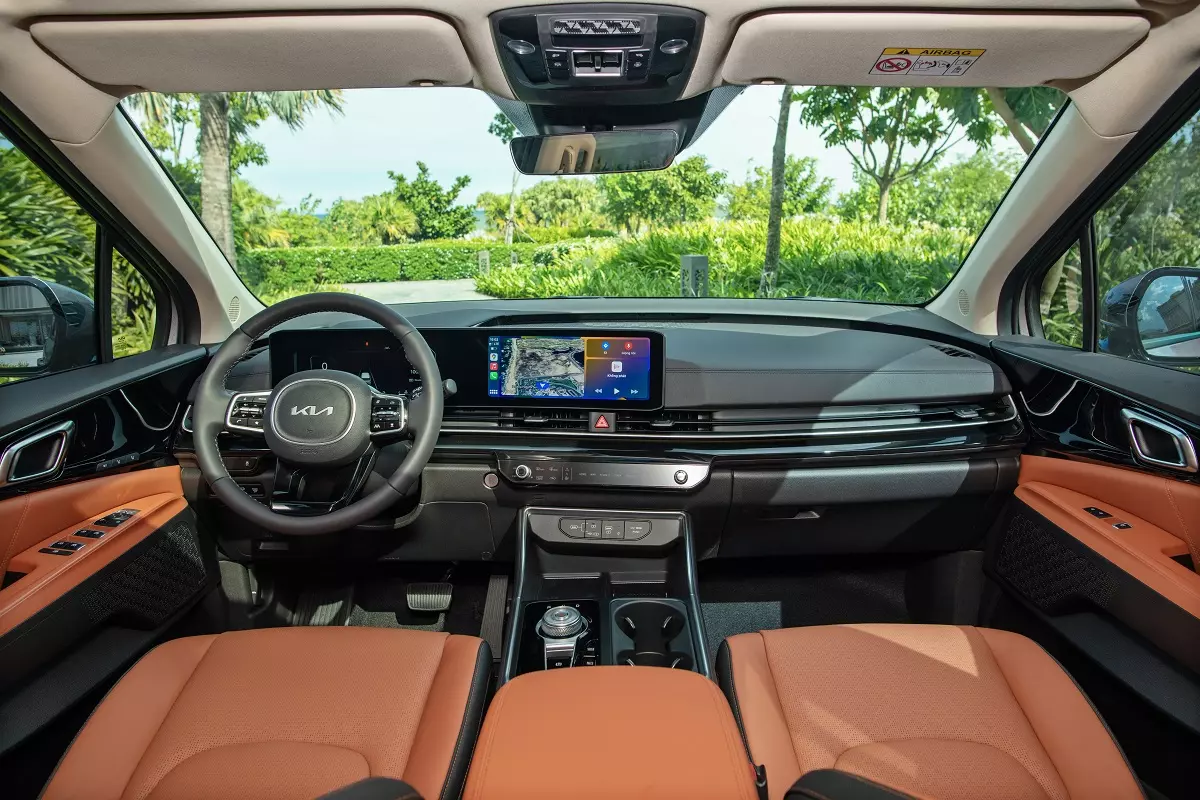 Không gian nội thất xe KIA Carnival 2024.