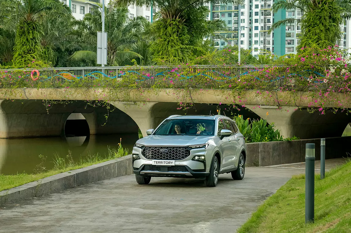 Giá niêm yết Ford Territory giảm 40 triệu đồng ở tất cả phiên bản.