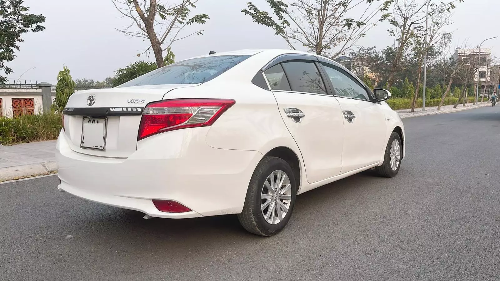 Ngoại thất&nbsp;xe Vios1.