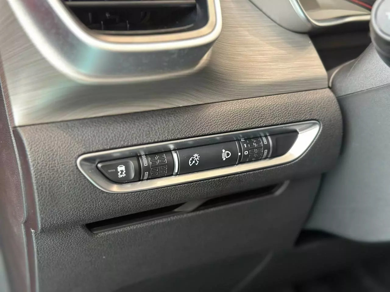 Geely Coolray12.